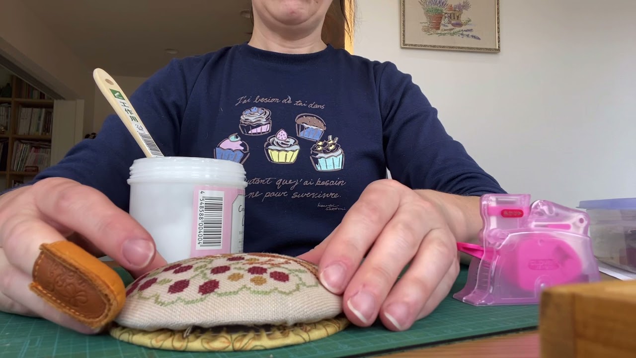 16.Игольница "The Black Cherry Tart" от Plum Street Samplers