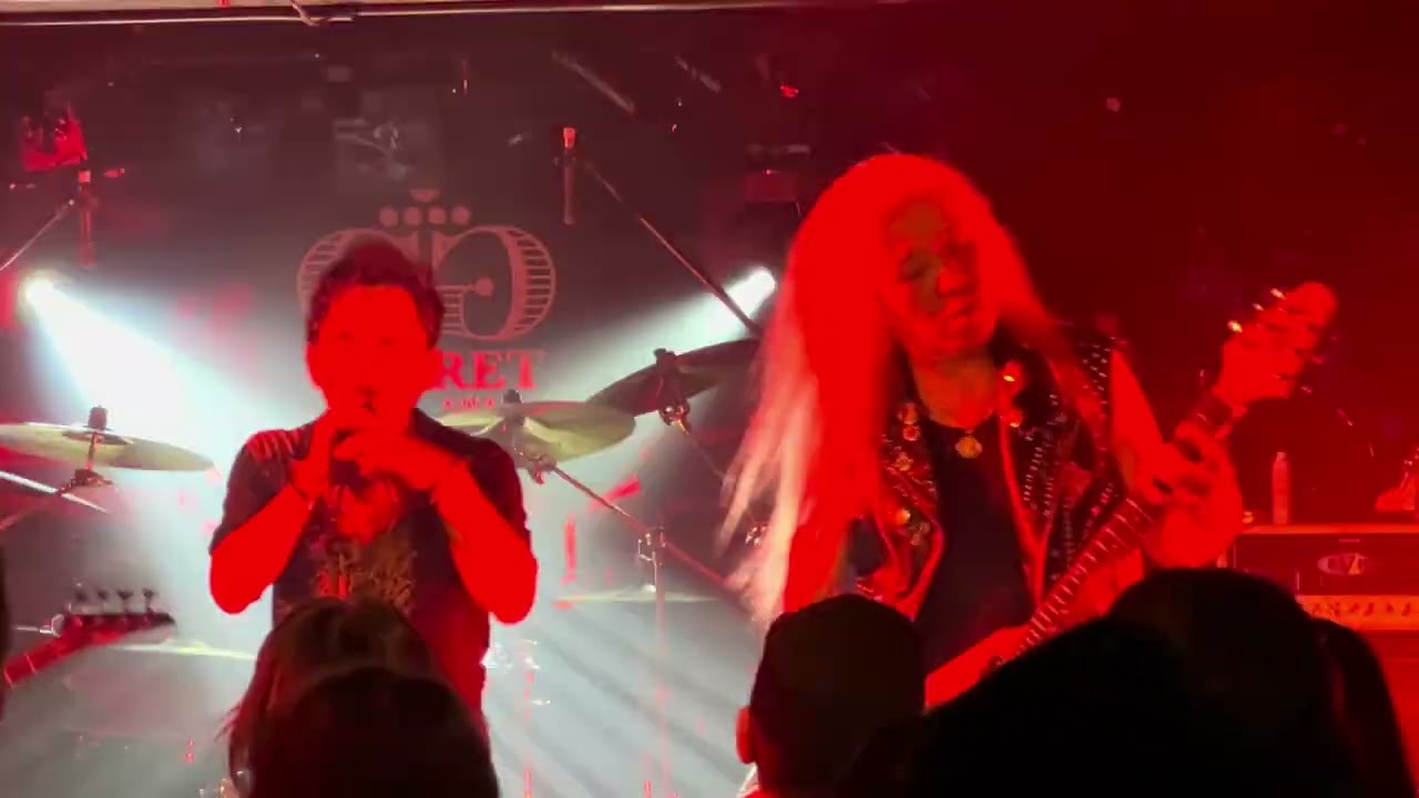 邦楽 VOLCANO / VIOLENT Is Japan's Most Dangerous Volcano About to Erupt? - YouTube