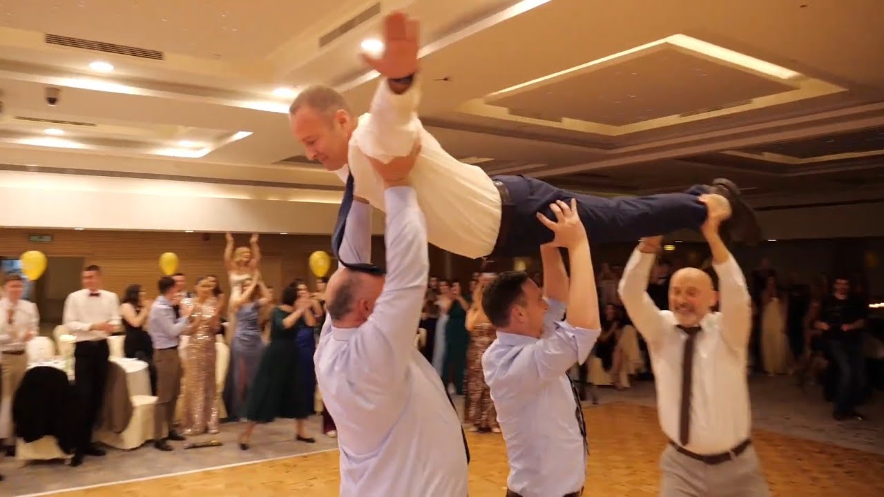 Profesori napravili pravi glazbeno-plesni spektakl za učenike na maturalnoj splitske gimnazije