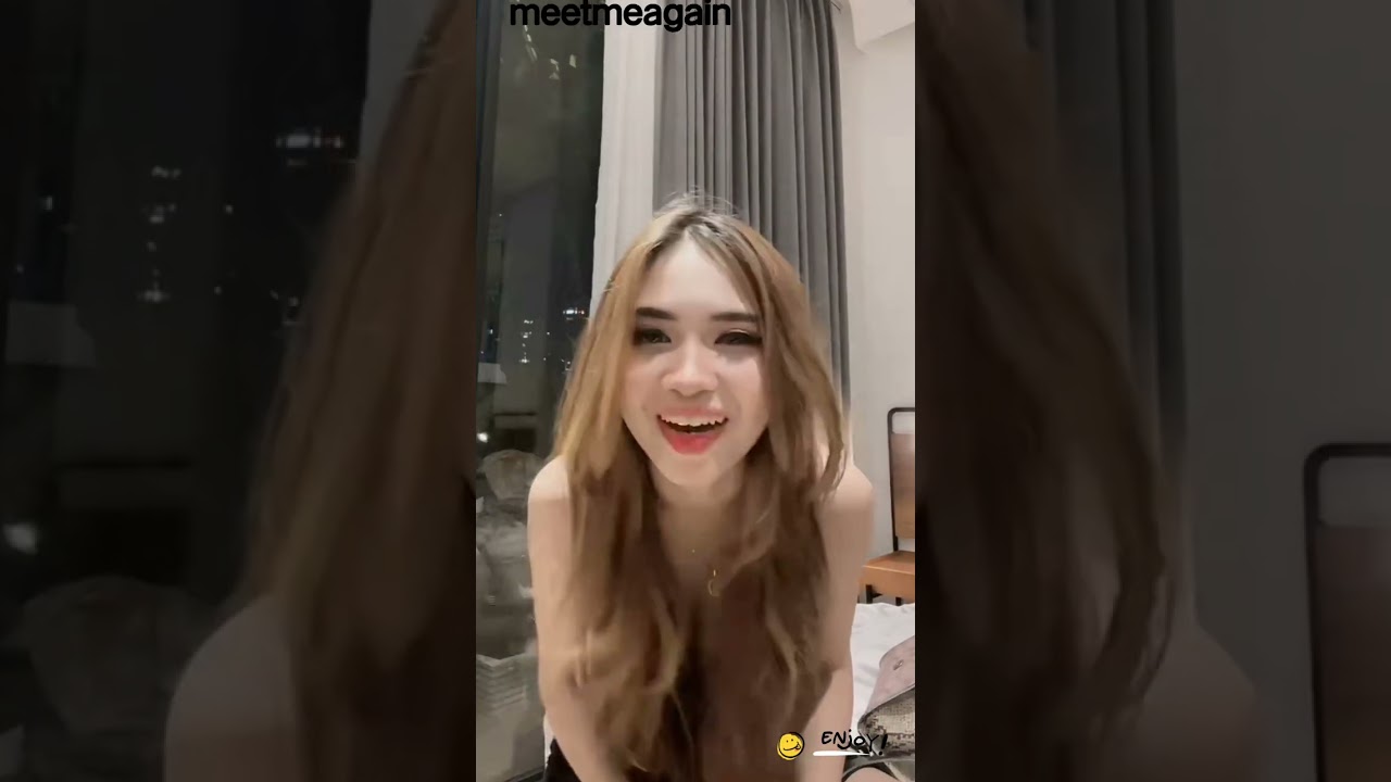 Daily activity: lagi bermain sama temen diruangan sambil nyantai