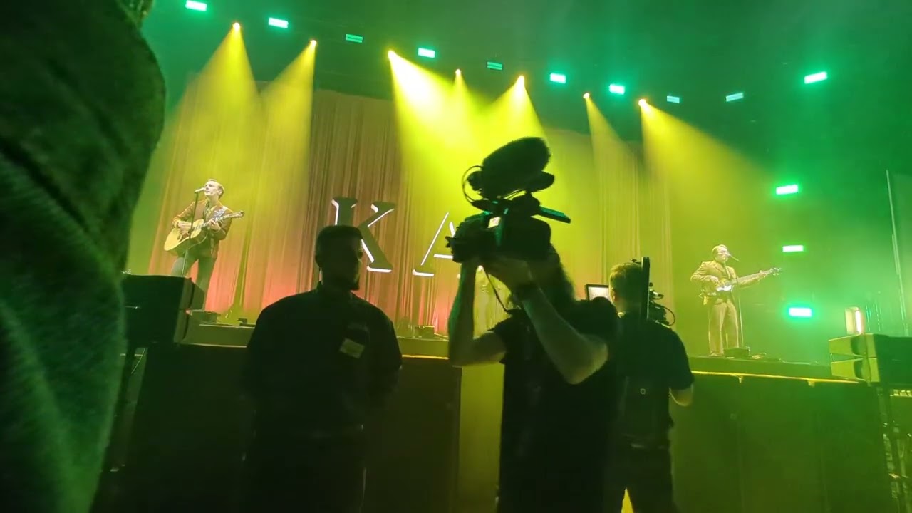 KAJ Ängeln i e-posten, Dågär åt böndrin, och Älska en gubb. KAJ on Ice 2025-10-25 