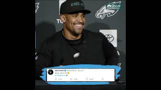 Eagles QB Jalen Hurts is 𝙣𝙤𝙩 about those Twitter Fingers 😅 #shorts