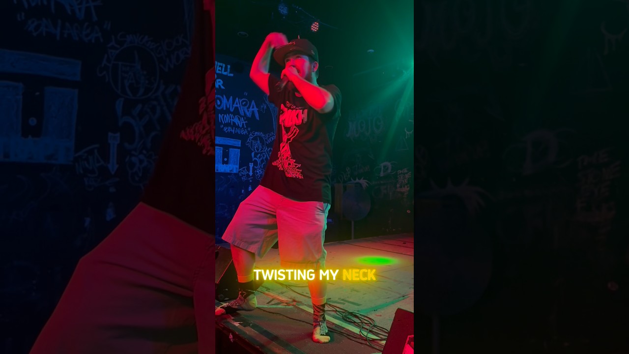 Michigan Rapper breaks Stage at Underground Hiphop Show