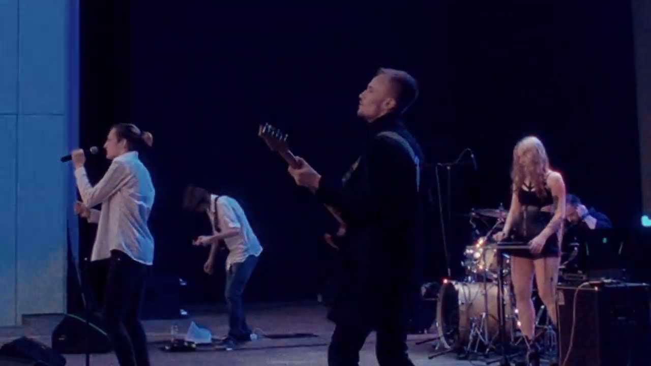 Remember The Moment - Disorder (live)