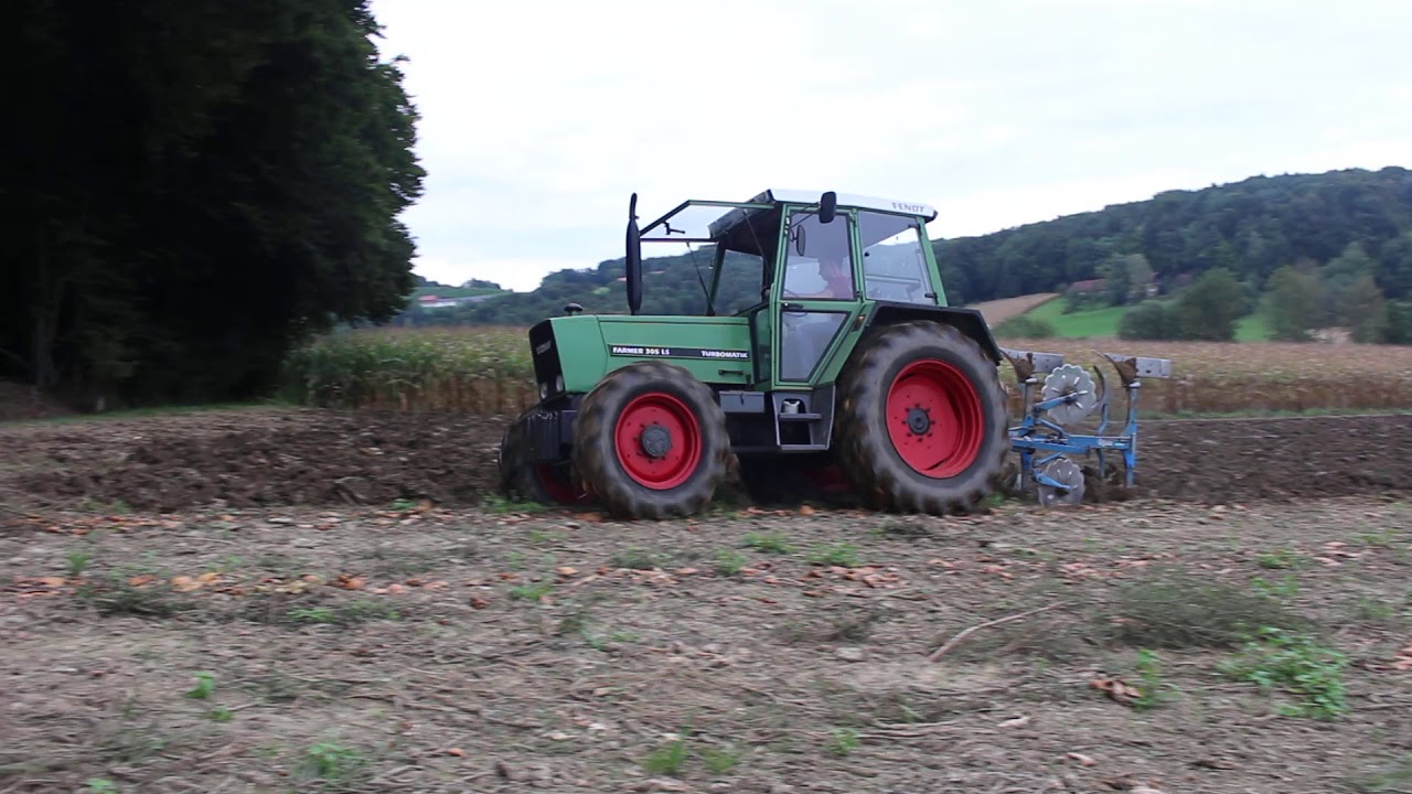 Fendt 305 LS Pflügen