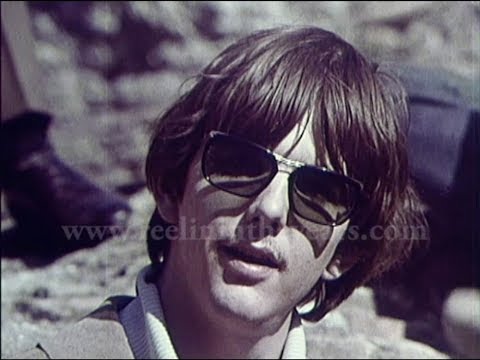 The Byrds w/Gram Parsons- "Mr. Spaceman" 1968 (Reelin' In The Years Archive)