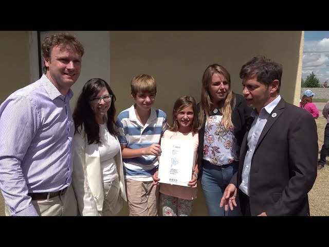 Entrega de vivienda en Olavarría