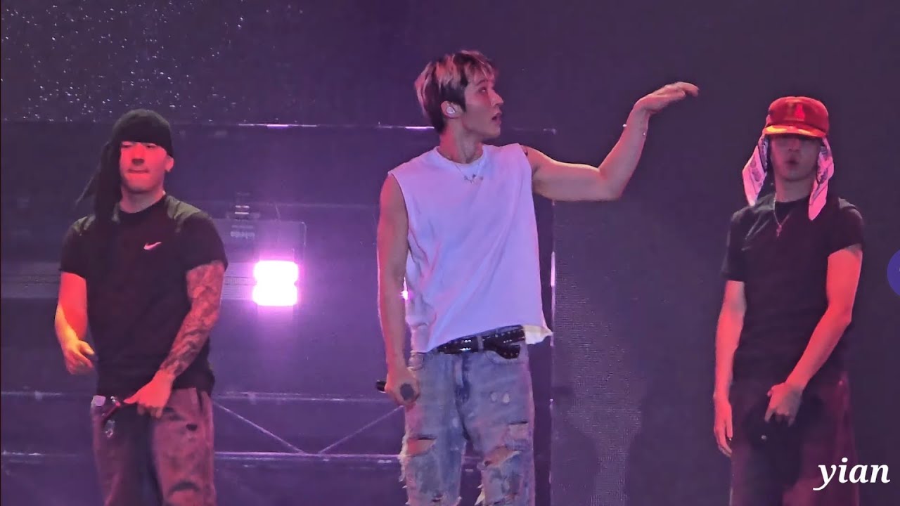 241221 [Fancam] B.I - Idol + Do My Dance + Freaky Boy + Black Velvet @ X-Mas Festival in Bangkok