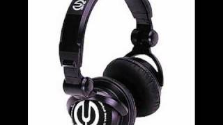 Download Lagu Minimal-Techno \u0026 Tech-House 2011 Mix (Dj Zeddy Mini Mix) MP3