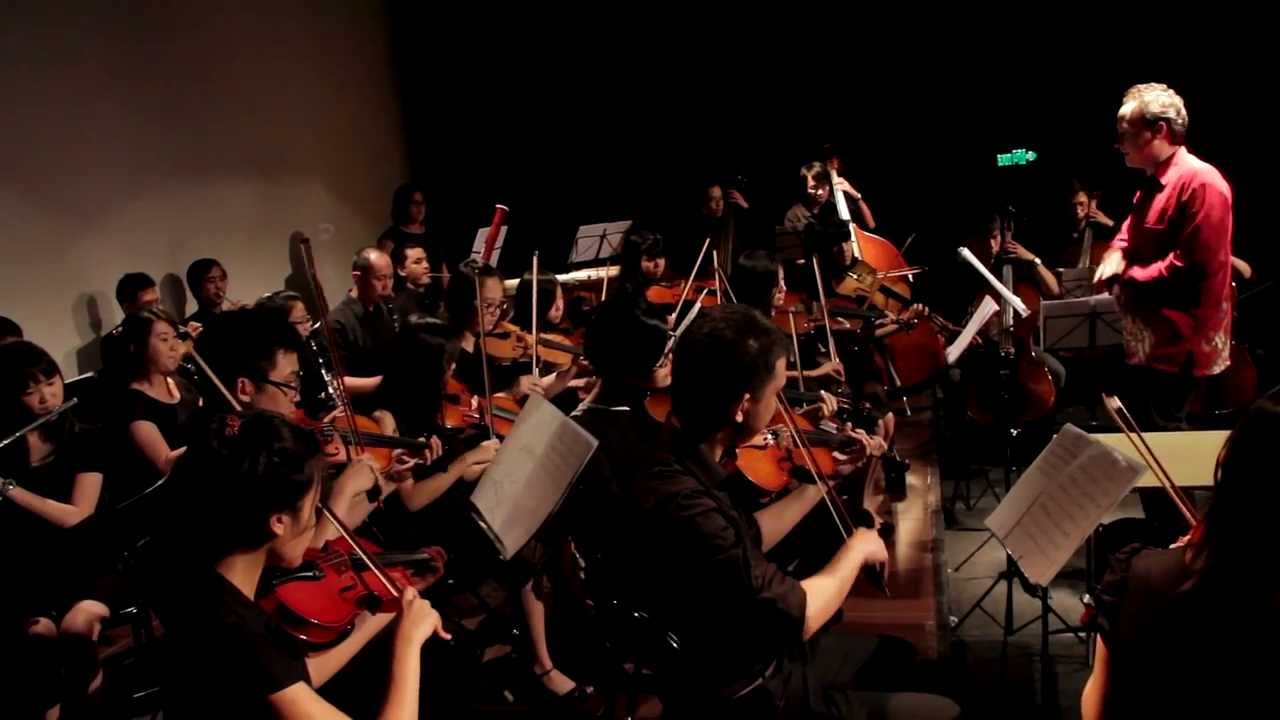 Romain Descharmes Conducts LSO - Theme from Tom and Jerry