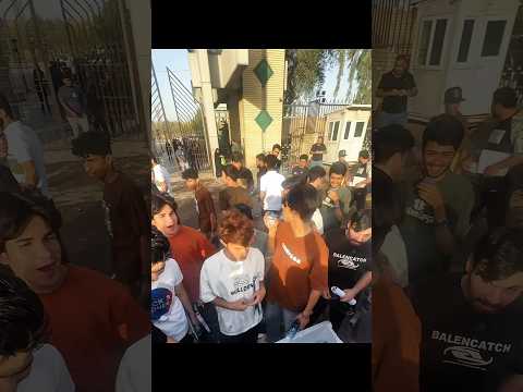 الاستاذ محمد باقر قحطان مع طلبة لي اخر دقائق للامتحان الوزاري بخدمتكم احنى