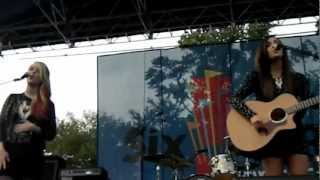 Happy Never After - Megan and Liz (Live) @ Sixflags New England