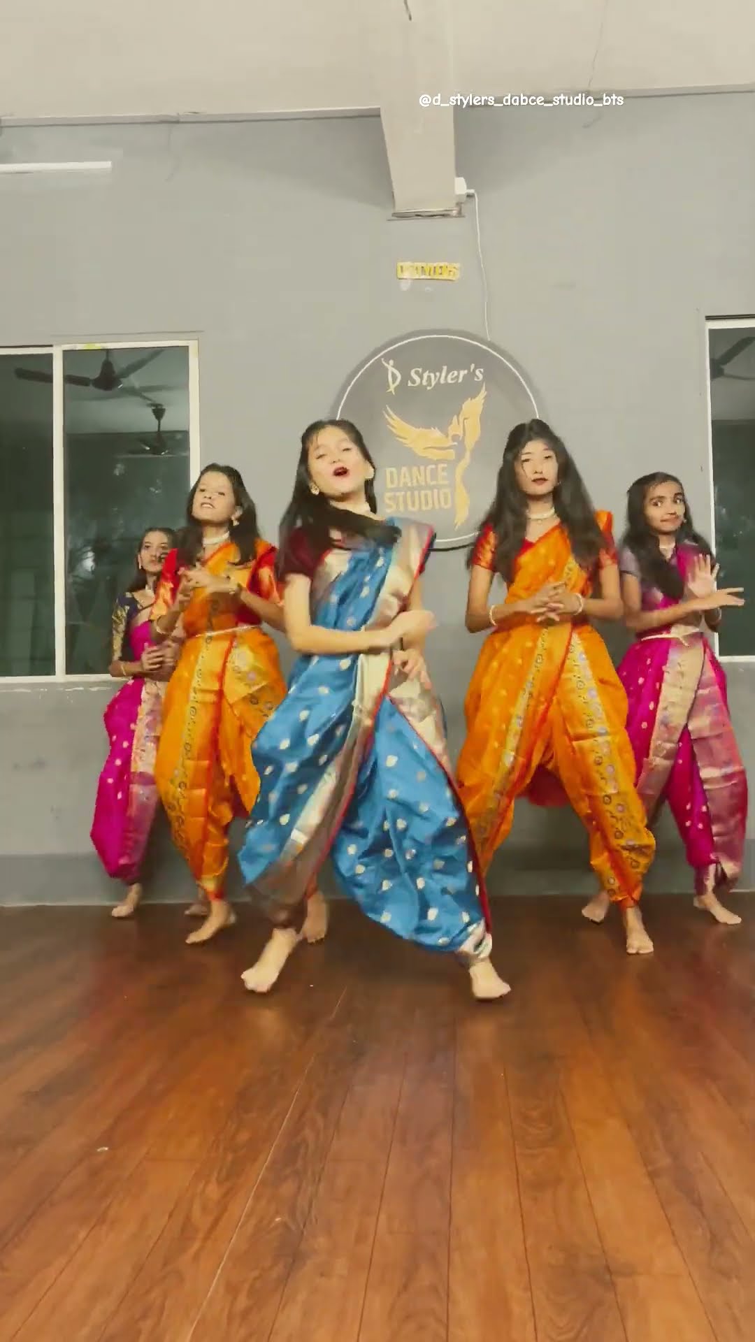 Most viral reels bts Kombadi Palali #trendingsong #dancereels  #marathitadka #dstylersdancestudio
