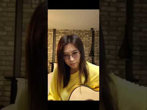 <strong>섬집아기</strong>.. 즉흥개사동요.. 20210317 미기 페이스북 라이브 중에서 from MIGI facebook LIVE