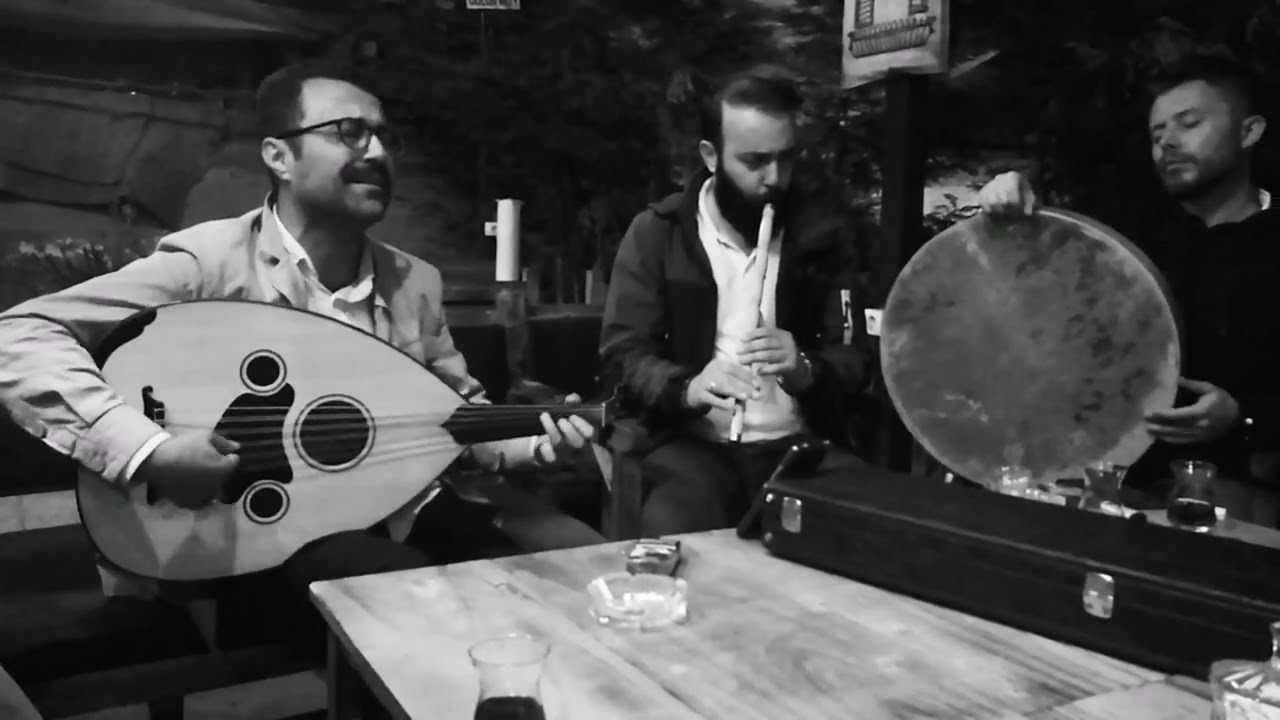 Yalnız Bırakıp Gitme Bu Akşam Yine Erken