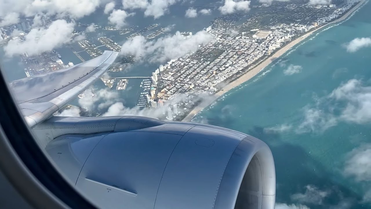 American 777-300ER Takeoff from Miami [HDR]
