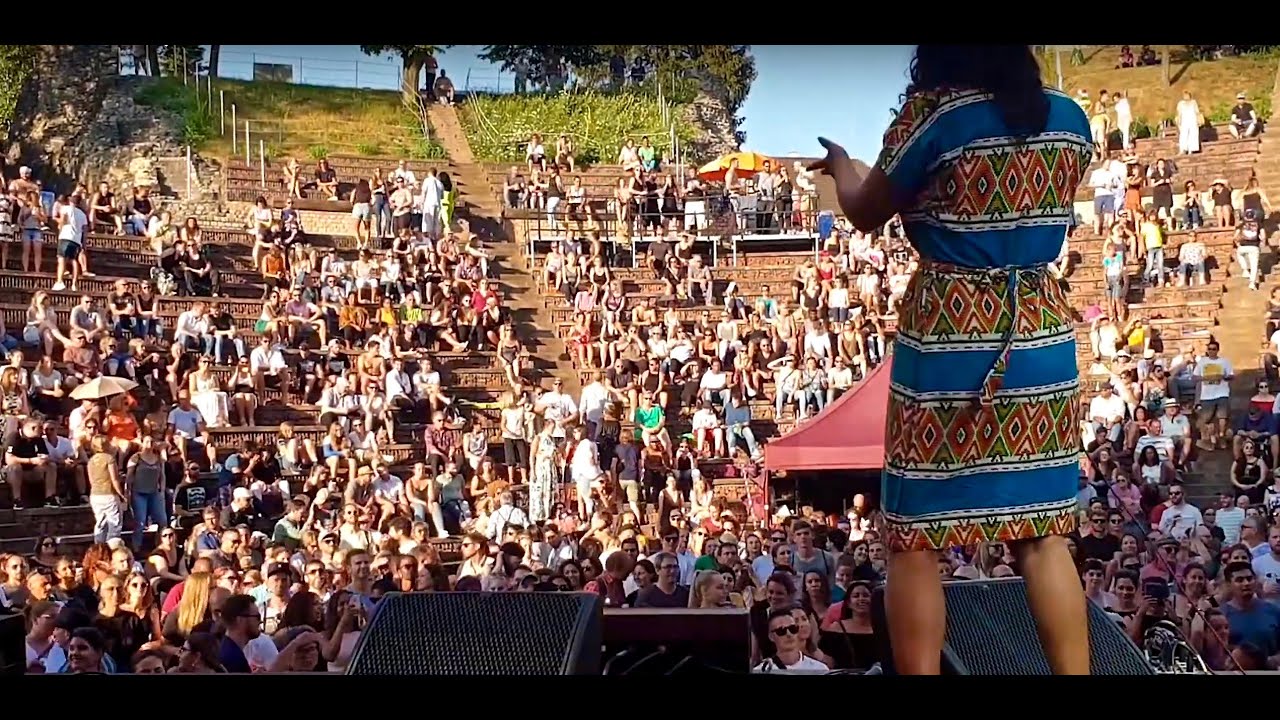 La Nefera - Quiero Mas!