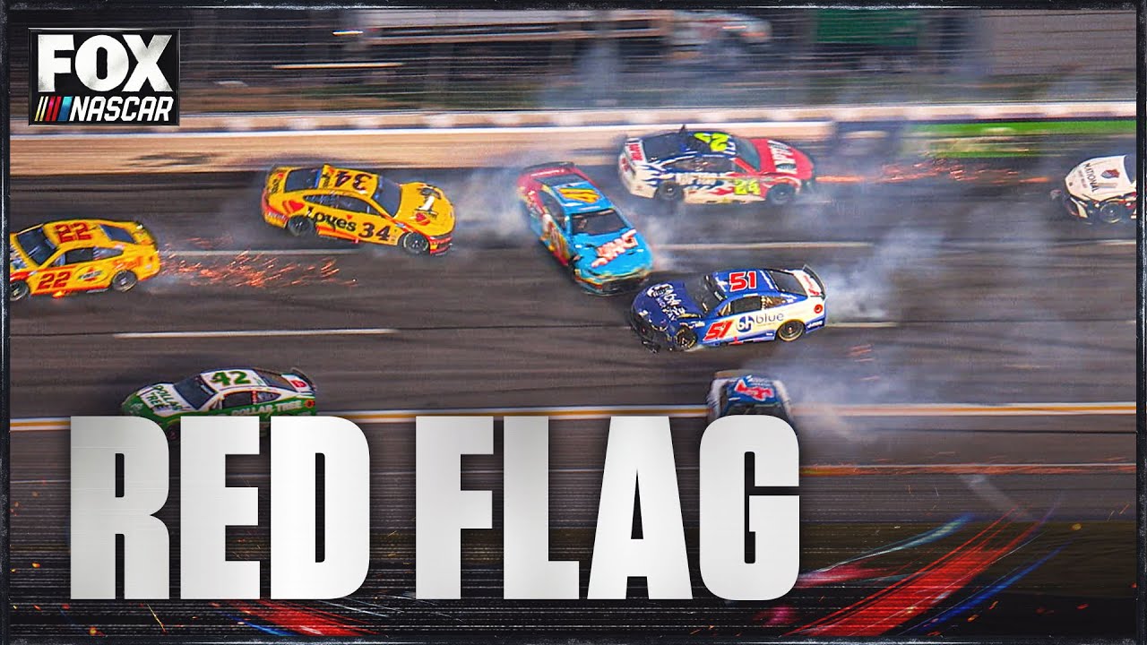 William Byron hits wall and Austin Cindric, causing multiple-car crash and red flag on Lap 259