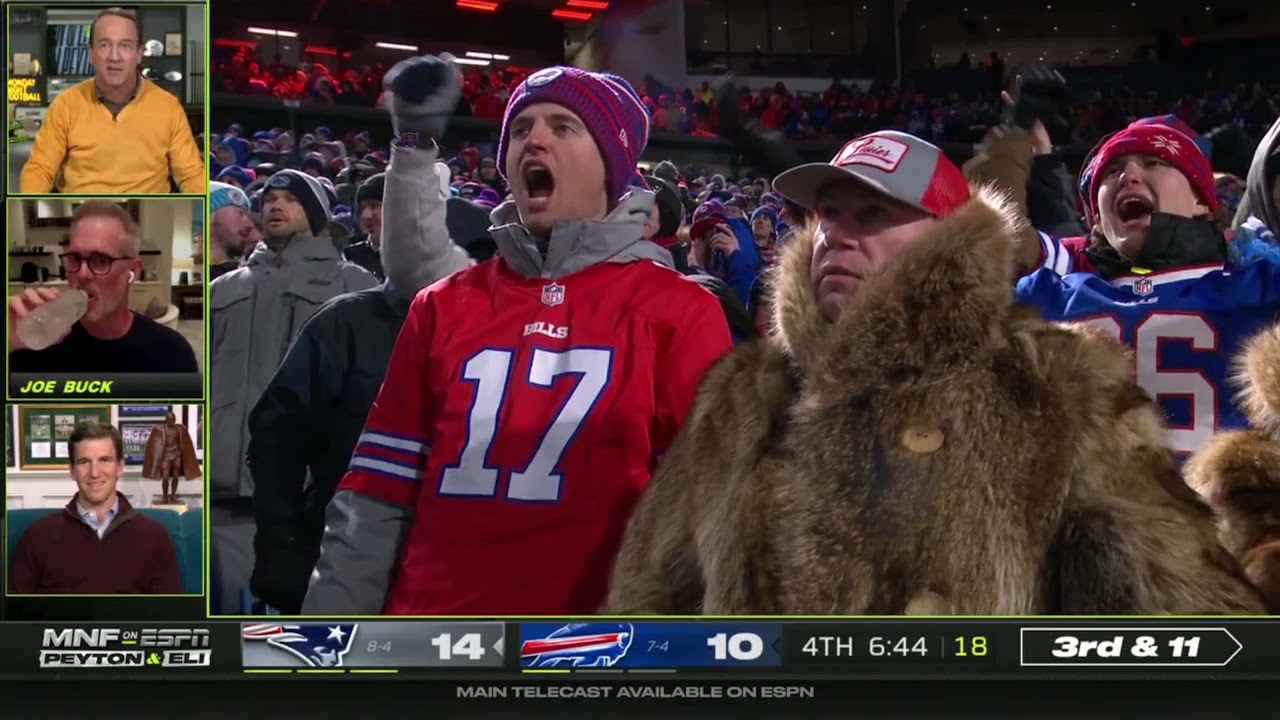 Joe Buck comes on the Manningcast and the Patriots start passing