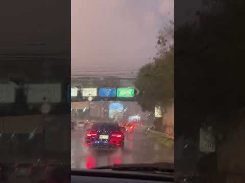 SLEX ngayon — bago umakyat sa Skyway. Ingat po sa mga nasa biyahe rin!