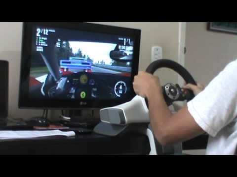 Forza Motorsport 4 + Xbox 360 Wireless Racing Wheel