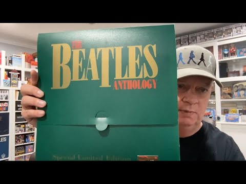 Beatles Anthology Box - YouTube