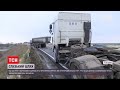 Аварія через ожеледицю: неподалік Одеси у вантажівки відірвався та перекинувся причіп