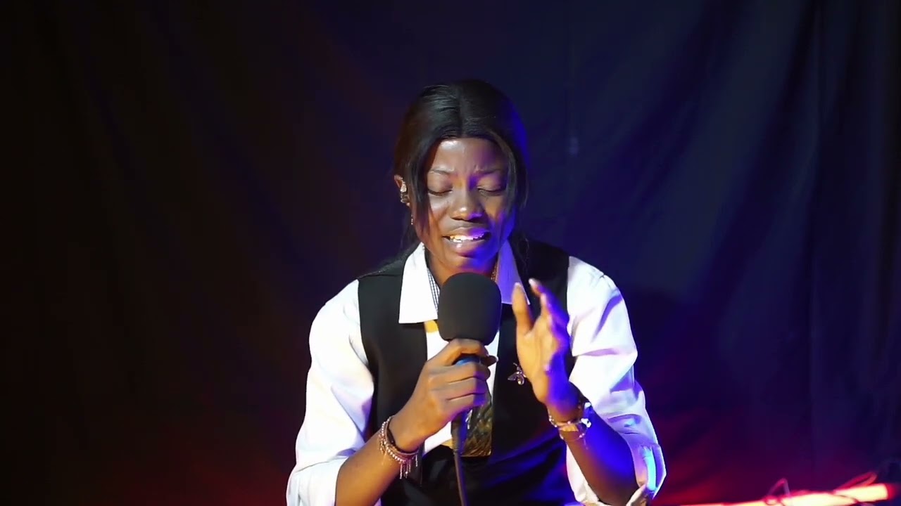 Une Atmosphère d'adoration🔥_ Sr Divine Nsumpi [ INSTANT DES INTIMES ADORATEURS 4 ]