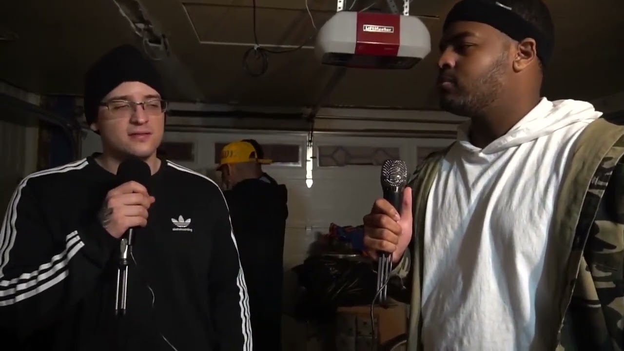 DJ Flippp Should Producers Be Exclusive to One Artist or Work With These Artists? ❌⭕️