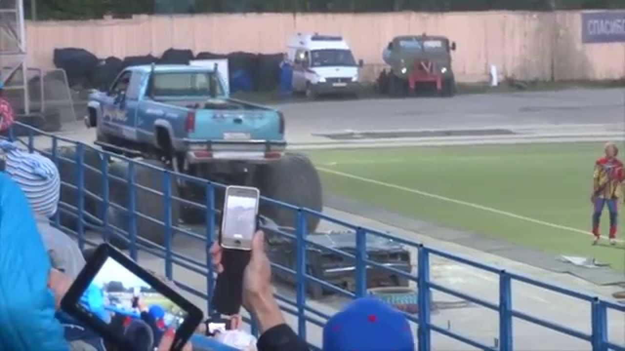 Шоу каскадеров  