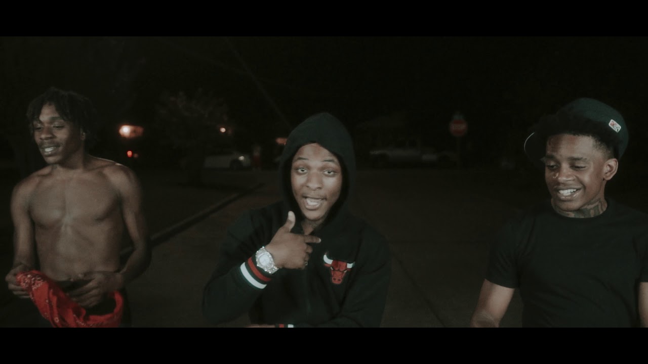 Watch liil chris - Intro shot by @TwanVisuals on YouTube Watch liil chris - Intro shot by @TwanVisuals on YouTube
