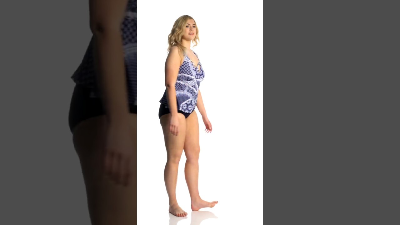 Jessica Simpson Plus Size Bondi Halter Tankini Top | SwimOutlet.com
