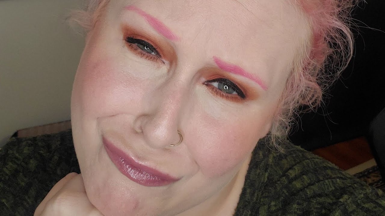 BECCA ZERO ... like ... 😳