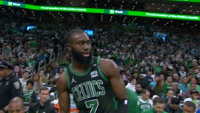 Giannis caught a lob and dunked it over Kevin Durant!💀 