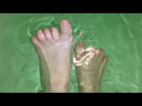 149 - MissSweetMystery Füßchen in der Badewanne