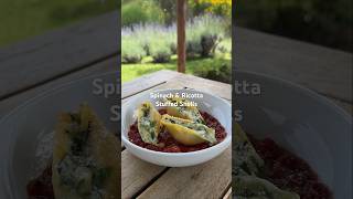Spinach and ricotta stuffed shells✨
