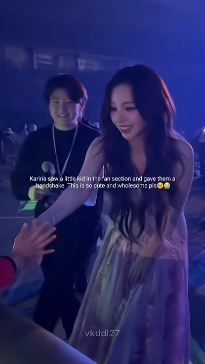 250413 ♡ Karina Handshaking with kid is so adorable #kpop #aespa #karina #foryou