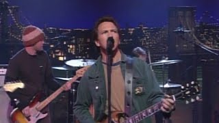 Pearl Jam - I Am Mine (Late Night with David Letterman, 11/14/2002) chords