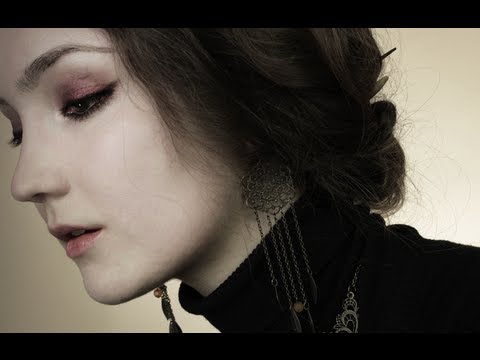 £25 Challenge | Look no. 3 | Sultry Burgundy