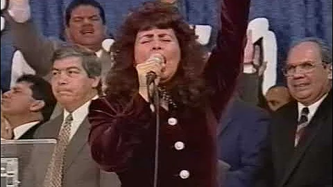 Shirley Carvalhaes Vo LIvre e De Madrugada Em Bost...