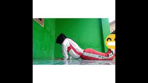 Ujian praktik PJOK Push up,sit up dan back up SMK Informatika kota serang