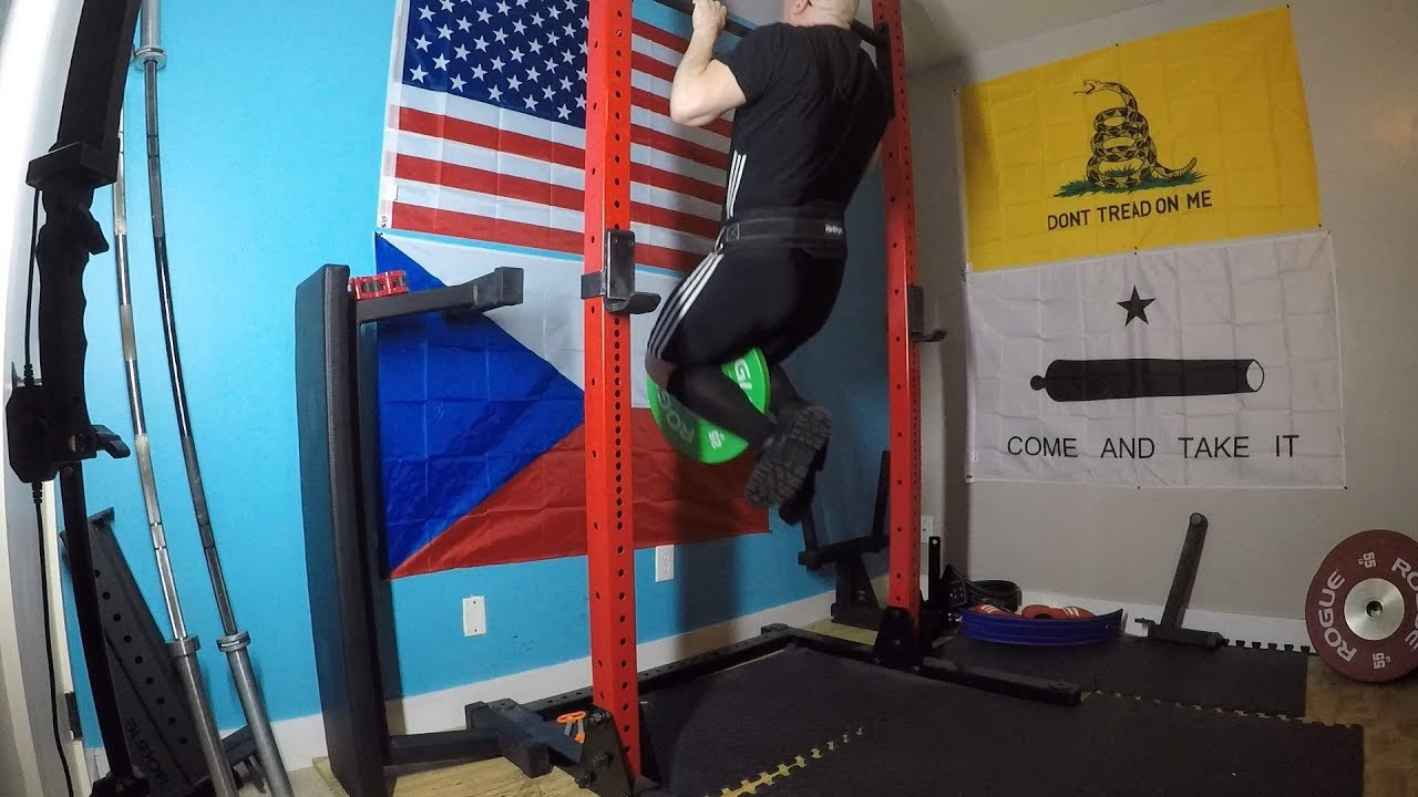 Подтягивания с отягощением для комплексной тренировки верхней части тела!