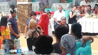 Свадьба.Уйгурские традиции: Жених и невеста. автор Саитов Зайнидин.