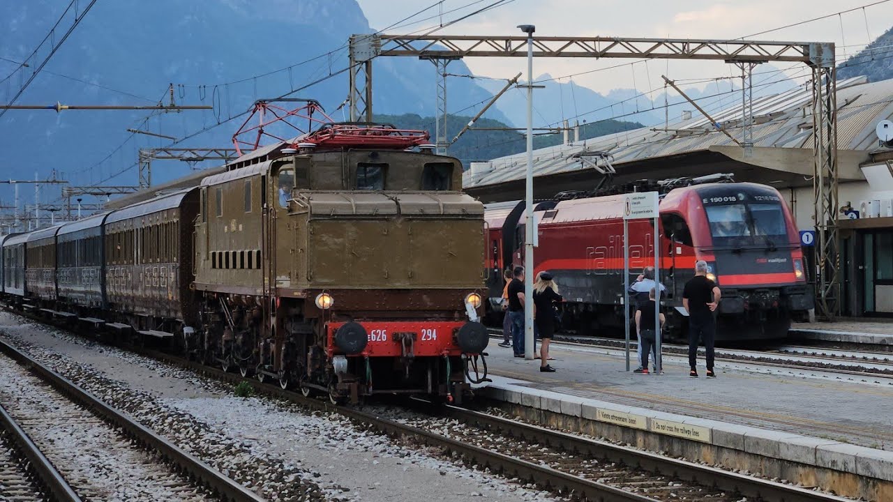 ASPETTANDO IL TRENO STORICO: TRENI alla STAZIONE di GEMONA DEL FRIULI