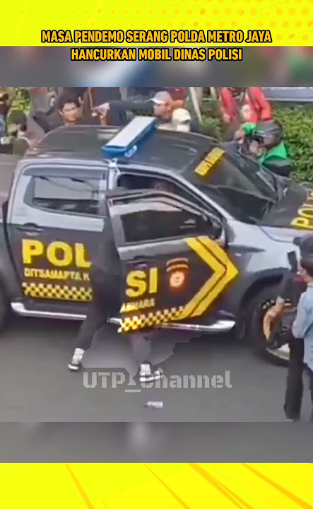 POLISI DI SERANG WARGA SAAT UNJUK RASA DEMO #shorts #tni #polisi #polisiindonesia #komando