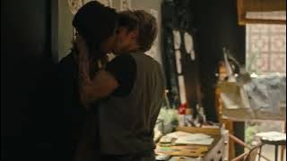 Film Semi Little Things Kissing Scene