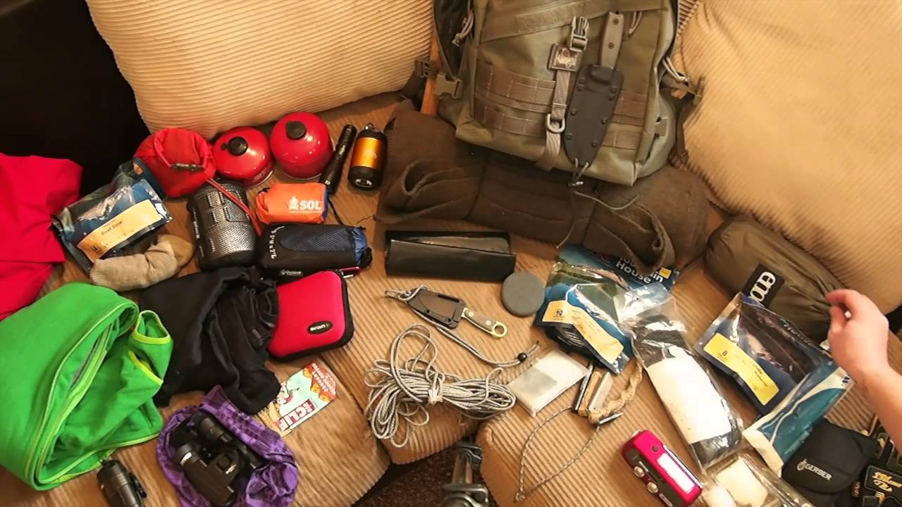 Winter BUG OUT BAG / 72 hour BAG - YouTube