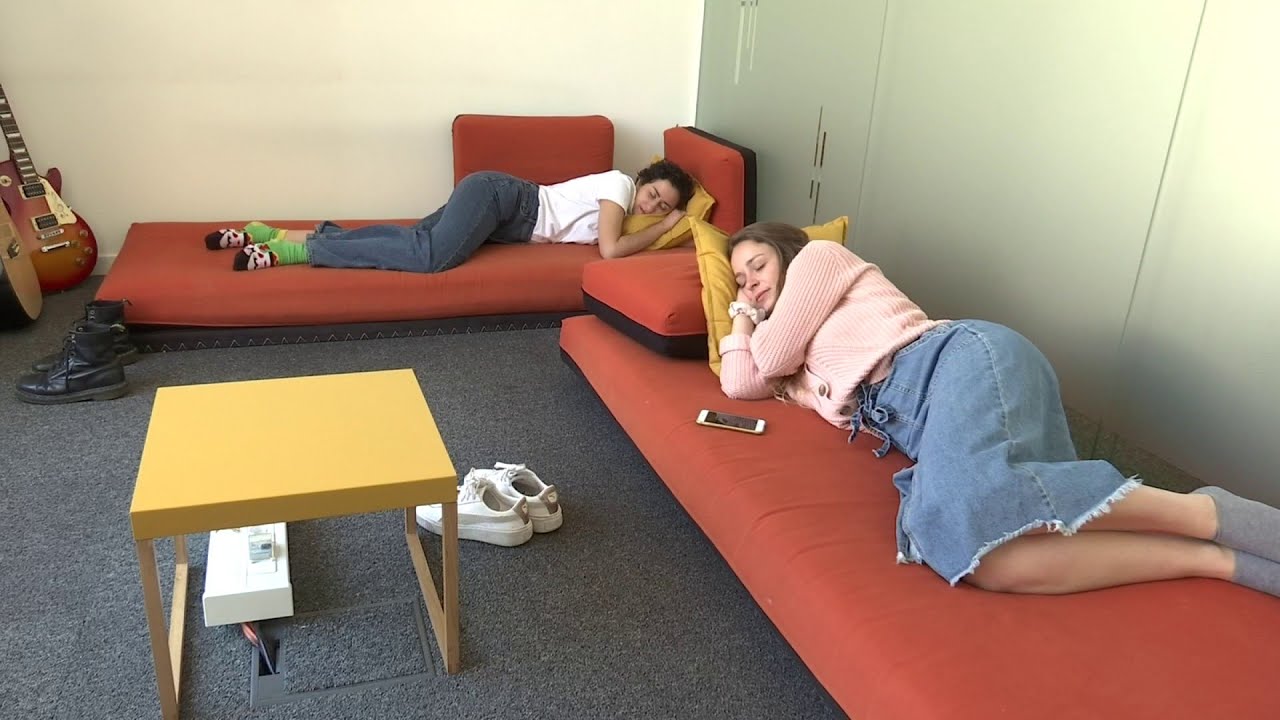 Faire une sieste de 20 minutes augmenterait la productivité au travail de 35% bfmtv i shot the sheriff