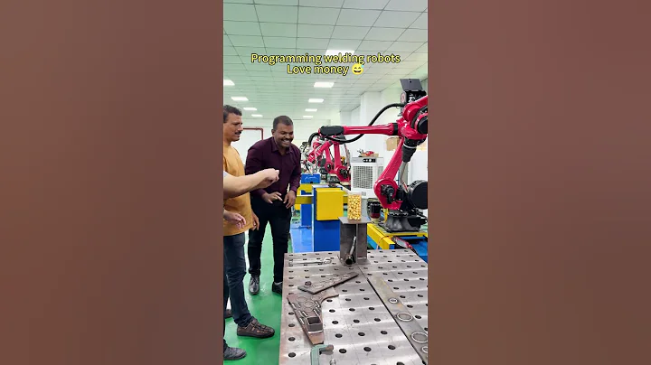 Welding robot love money. #industrial #robot #welding