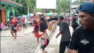 Ebeg grantung SIDO DADI kesenian tradisional banyumasan